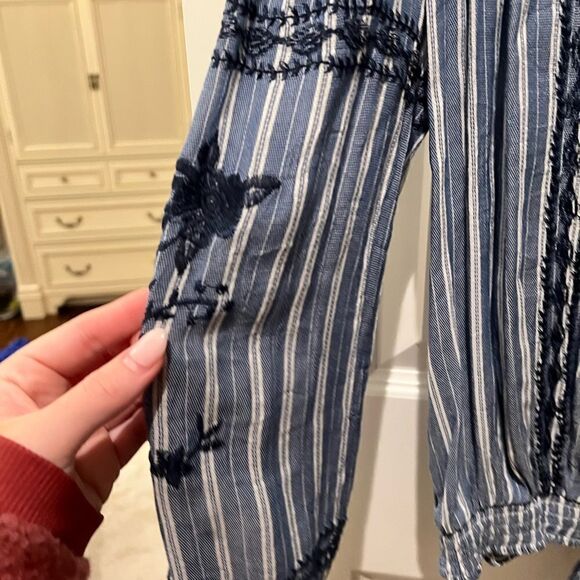 Xhilaration blue long sleeve off the shoulder floral embroidered top - Picture 3 of 5